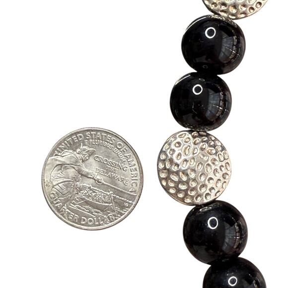 Vintage black onyx necklace 17 inch sterling silver clasp - Picture 5 of 5